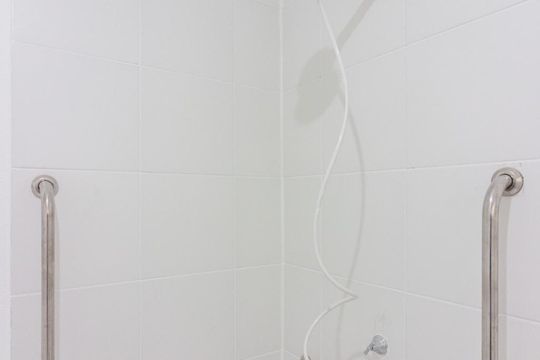 Banheiro de apartamento à venda com 1 quarto, 40m² em Jardim Peri, São Paulo