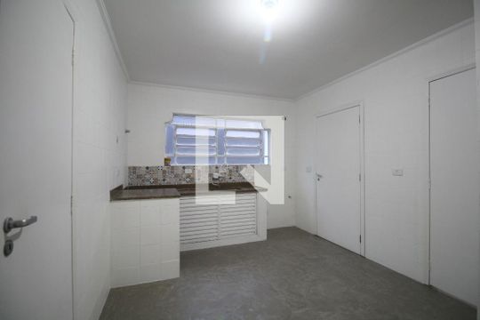 Cozinha de casa para alugar com 3 quartos, 200m² em Jardim Colombo, São Paulo