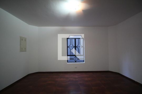 Sala de casa para alugar com 3 quartos, 200m² em Jardim Colombo, São Paulo