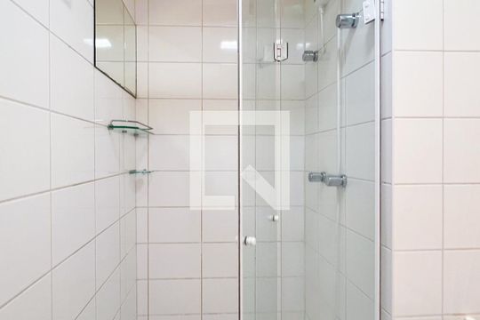 Banheiro de apartamento para alugar com 2 quartos, 58m² em Vila Clementino, São Paulo