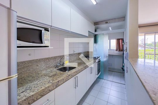 Cozinha de apartamento para alugar com 2 quartos, 58m² em Vila Clementino, São Paulo