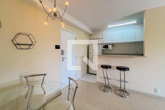 Sala de apartamento para alugar com 2 quartos, 58m² em Vila Clementino, São Paulo