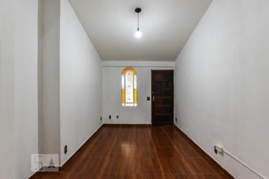 Sala de casa de condomínio à venda com 3 quartos, 144m² em Planalto, São Bernardo do Campo