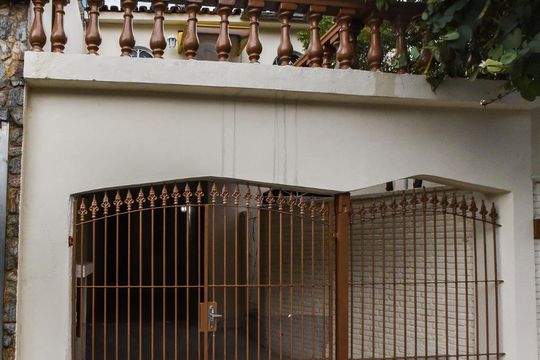 Fachada de casa de condomínio à venda com 3 quartos, 144m² em Planalto, São Bernardo do Campo