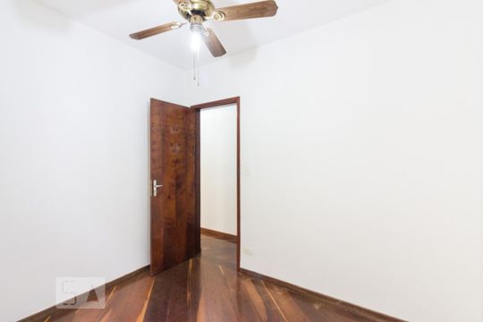 Quarto 1 de casa à venda com 3 quartos, 130m² em Jardim Picolo, São Paulo