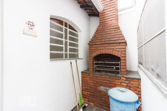 Churrasqueira de casa à venda com 3 quartos, 130m² em Jardim Picolo, São Paulo