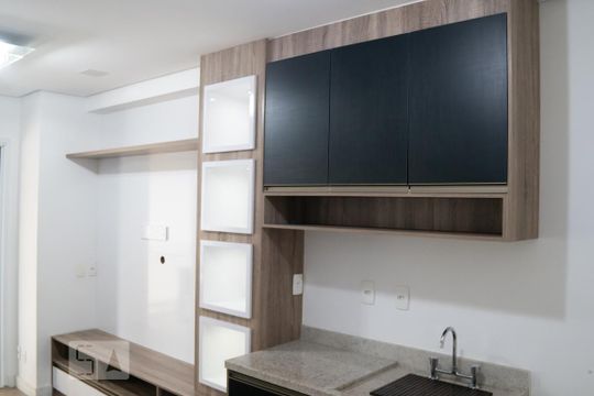 Sala de kitnet/studio para alugar com 1 quarto, 43m² em Centro, São Bernardo do Campo