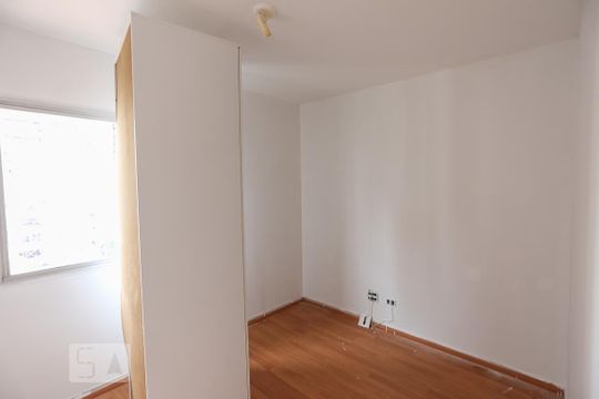 Quarto de apartamento para alugar com 2 quartos, 70m² em Vila Mascote, São Paulo
