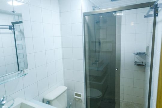 Banheiro de apartamento à venda com 3 quartos, 74m² em Tatuapé, São Paulo