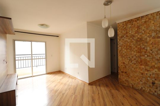Apartamento para alugar com 3 quartos, 63m² em Jardim Flor da Montanha, Guarulhos