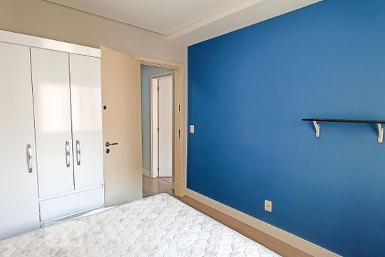 Quarto de apartamento para alugar com 2 quartos, 69m² em Jardim Tupanci, Barueri