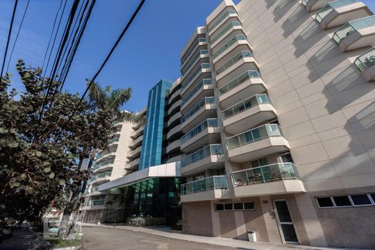 Fachada de kitnet/studio à venda com 1 quarto, 45m² em Jacarepaguá, Rio de Janeiro