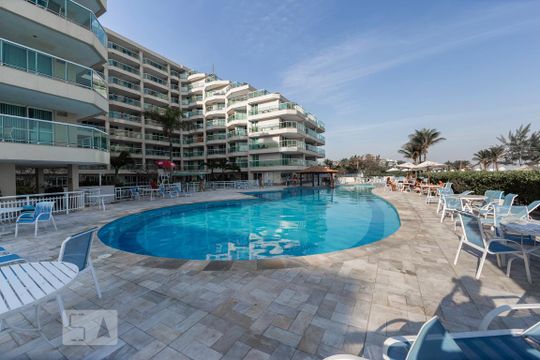 Piscina de kitnet/studio à venda com 1 quarto, 45m² em Jacarepaguá, Rio de Janeiro