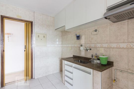 Cozinha de apartamento para alugar com 2 quartos, 51m² em Casa Verde, São Paulo