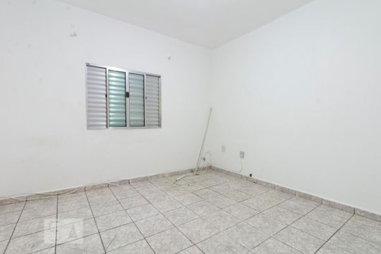 Quarto 1 de casa para alugar com 2 quartos, 109m² em Jardim Cotinha, São Paulo