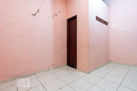 Área de Serviço de casa para alugar com 2 quartos, 109m² em Jardim Cotinha, São Paulo