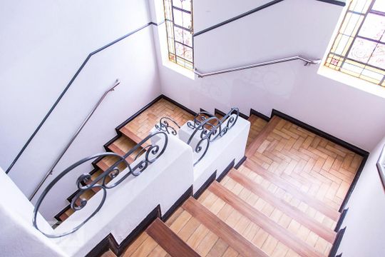 Escada de casa à venda com 7 quartos, 350m² em Santo Agostinho, Belo Horizonte