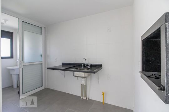 Cozinha de apartamento para alugar com 1 quarto, 42m² em Jardim do Salso, Porto Alegre