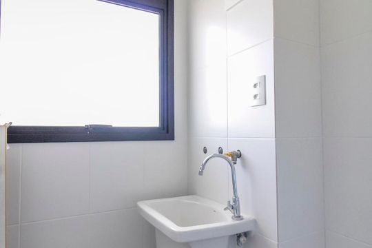 Area de Serviço de apartamento para alugar com 1 quarto, 42m² em Jardim do Salso, Porto Alegre
