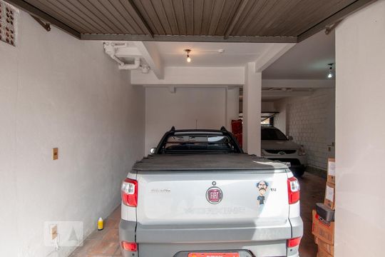 Garagem de apartamento para alugar com 4 quartos, 270m² em Jardim Lindóia, Porto Alegre