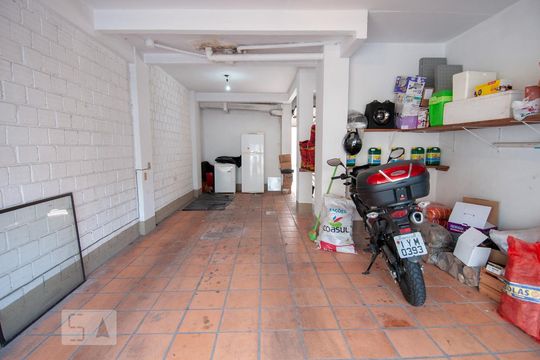 Garagem de apartamento para alugar com 4 quartos, 270m² em Jardim Lindóia, Porto Alegre