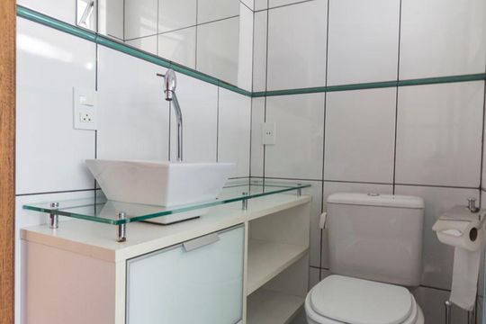 Banheiro Social de apartamento à venda com 2 quartos, 63m² em Indianópolis, São Paulo