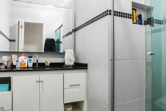 Banheiro de casa à venda com 2 quartos, 97m² em Baeta Neves, São Bernardo do Campo