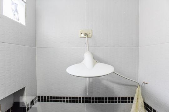 Banheiro de casa à venda com 2 quartos, 97m² em Baeta Neves, São Bernardo do Campo