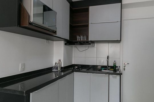 Sala e cozinha  de apartamento à venda com 1 quarto, 35m² em Cambuci, São Paulo