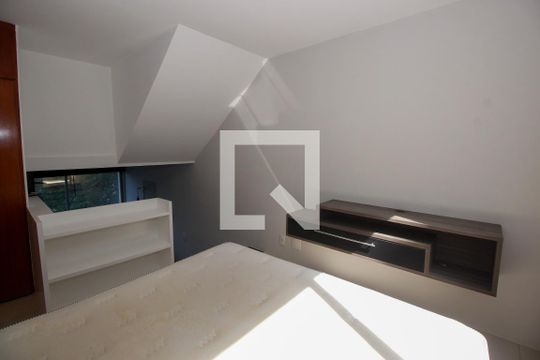 Suíte de apartamento para alugar com 1 quarto, 56m² em Vila Tramontano, São Paulo
