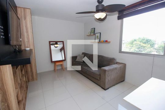 Sala de apartamento para alugar com 1 quarto, 56m² em Vila Tramontano, São Paulo