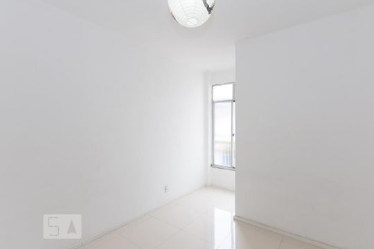 Quarto 1 de apartamento à venda com 3 quartos, 80m² em Grajaú, Rio de Janeiro