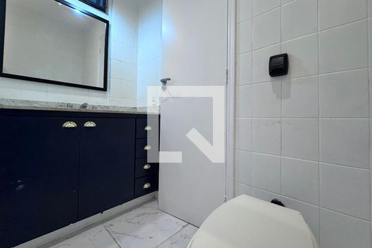 Banheiro Social de apartamento à venda com 3 quartos, 200m² em Recreio dos Bandeirantes, Rio de Janeiro