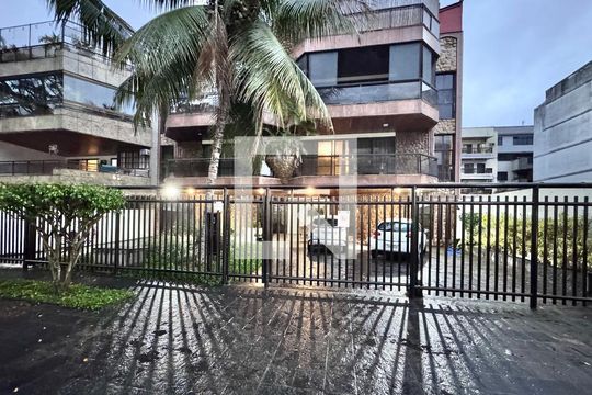 Fachada de apartamento à venda com 3 quartos, 200m² em Recreio dos Bandeirantes, Rio de Janeiro