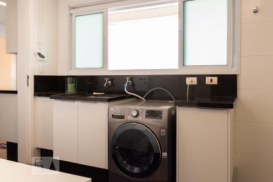 Área de serviço de apartamento para alugar com 3 quartos, 181m² em Jardim Anália Franco, São Paulo