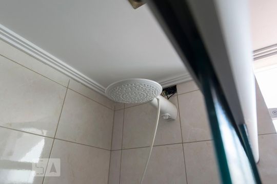 2o. Andar - Quarto 3 - Suíte/ Banheiro (Chuveiro) de casa para alugar com 3 quartos, 210m² em Ipiranga, São Paulo