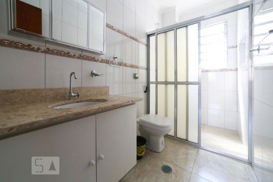 Banheiro de apartamento à venda com 2 quartos, 89m² em Vila Paulista, São Paulo