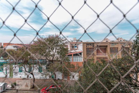 Vista do Quarto 3 de apartamento para alugar com 3 quartos, 110m² em Azenha, Porto Alegre
