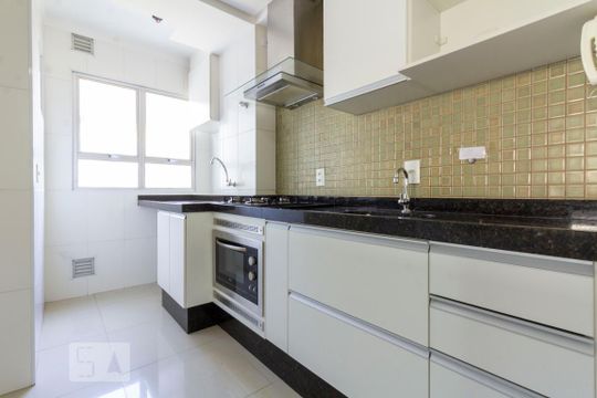 Cozinha de apartamento à venda com 2 quartos, 61m² em Jardim Pedro José Nunes, São Paulo