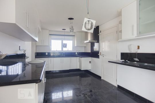 Cozinha de apartamento para alugar com 3 quartos, 174m² em Parque Prado, Campinas