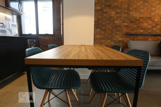 Cozinha de kitnet/studio para alugar com 1 quarto, 54m² em Higienópolis, São Paulo