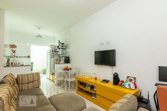 Casa de Condomínio à venda com 2 quartos, 45m² em Parada Xv de Novembro, São Paulo