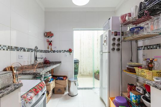 Cozinha de casa de condomínio à venda com 2 quartos, 45m² em Parada Xv de Novembro, São Paulo