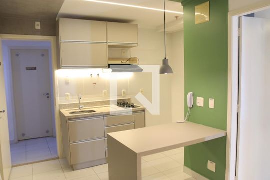 Sala de apartamento para alugar com 1 quarto, 38m² em Jardim Goiás, Goiânia