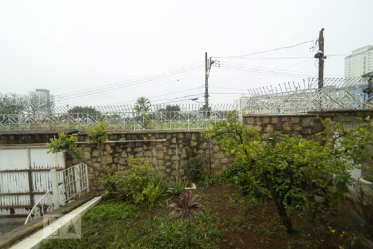 Vista Sala de Estar de casa para alugar com 4 quartos, 1200m² em Vila Celeste, São Paulo