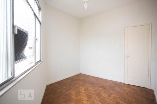 Quarto 2 de apartamento para alugar com 2 quartos, 64m² em Fonseca, Niterói