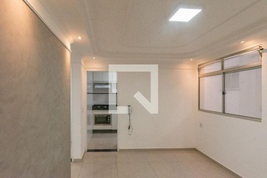 Sala de apartamento à venda com 2 quartos, 54m² em Vila Pompéia, Campinas