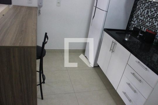 Cozinha  de kitnet/studio para alugar com 1 quarto, 38m² em Jardim Flor da Montanha, Guarulhos