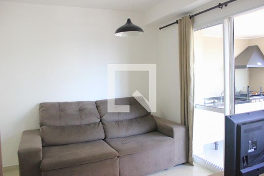 Sala de kitnet/studio para alugar com 1 quarto, 38m² em Jardim Flor da Montanha, Guarulhos