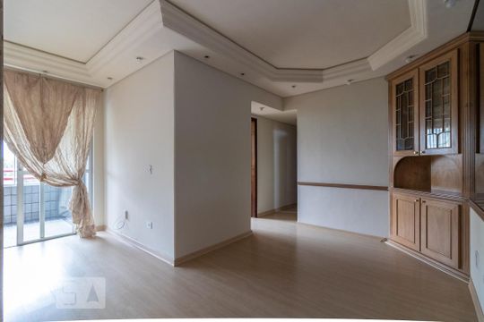 Apartamento para alugar com 2 quartos, 131m² em Bacacheri, Curitiba